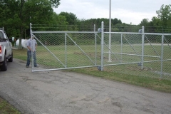 1702_cantelever gate with barbwire
